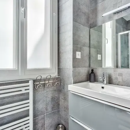 Amazing 2 Flat Near Bastille - An Ecoloflat Apartment *